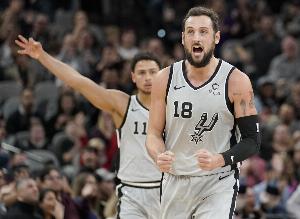 35分不是夏联首秀最高！公牛记者勘误雅虎：贝里内利拿过37分